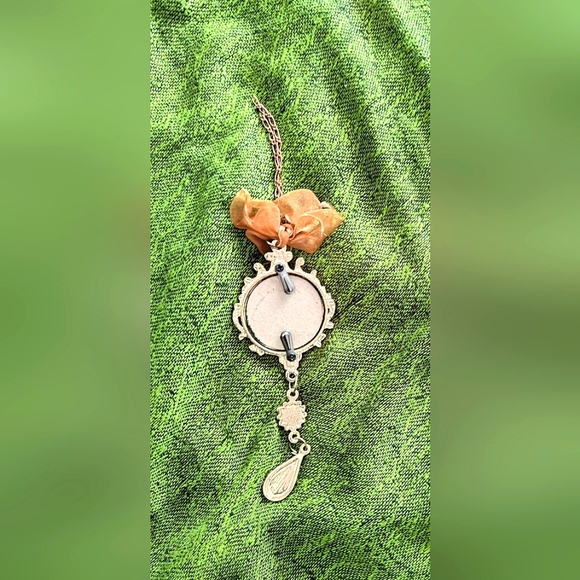 Picture frame - Picture 2 of 2